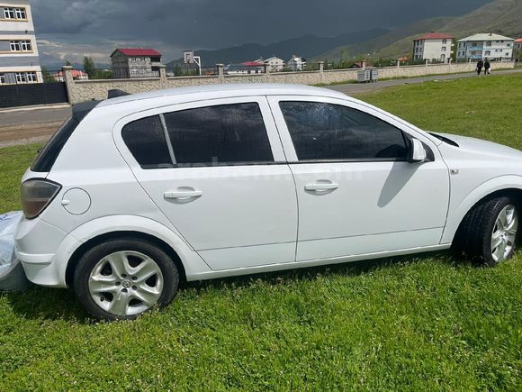 Sahibinden Opel Astra 1.6 Essentia 2012 Model