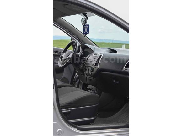 Sahibinden Hyundai i20 1.4 CRDi Team 2011 Model 