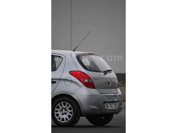 Sahibinden Hyundai i20 1.4 CRDi Team 2011 Model 