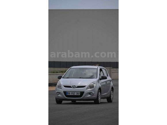 Sahibinden Hyundai i20 1.4 CRDi Team 2011 Model 