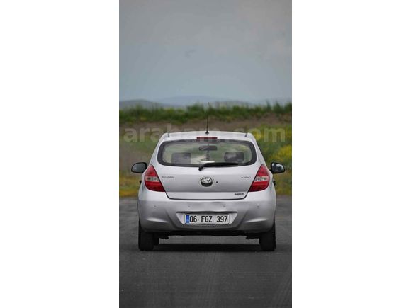 Sahibinden Hyundai i20 1.4 CRDi Team 2011 Model 