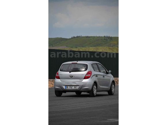 Sahibinden Hyundai i20 1.4 CRDi Team 2011 Model 
