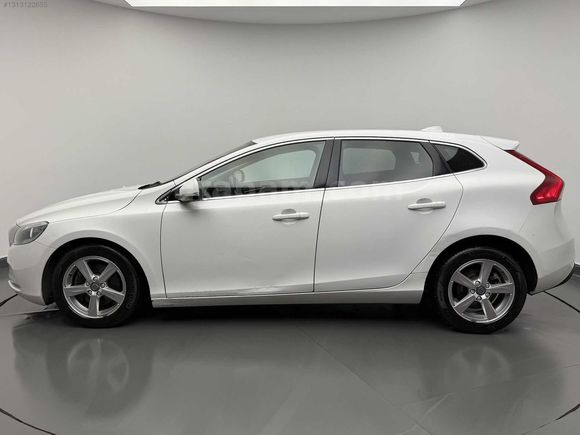 VOLVO V40 1.6 D2 OTOMATİK PREMİUM