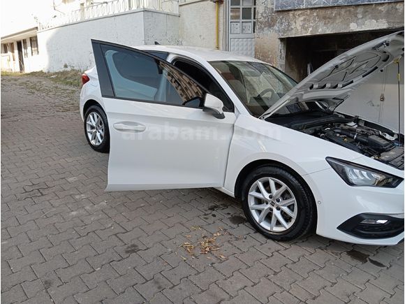 Sahibinden Seat Leon 1.0 eTSI Style 2024 Model