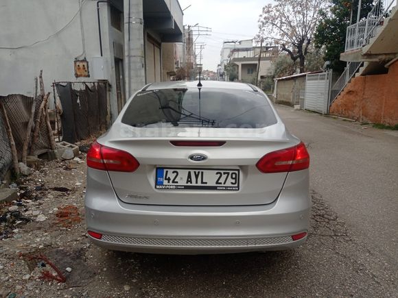 Sahibinden Ford Focus 1.6 Ti-VCT Titanium 2015 Model