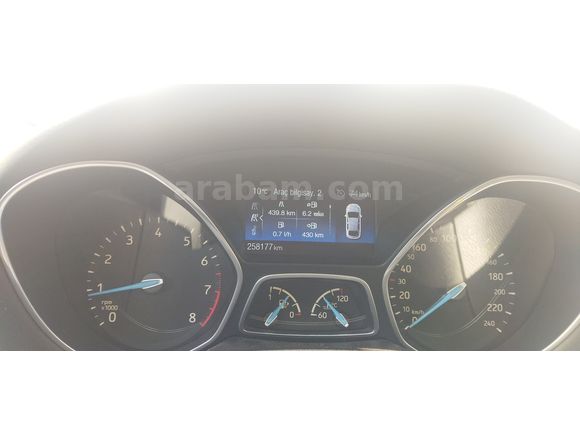 Sahibinden Ford Focus 1.6 Ti-VCT Titanium 2015 Model