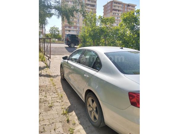 Sahibinden Volkswagen Jetta 1.6 TDi Trendline 2013 Model