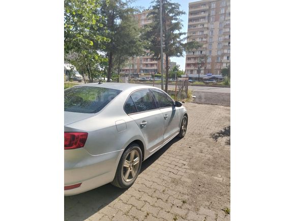 Sahibinden Volkswagen Jetta 1.6 TDi Trendline 2013 Model