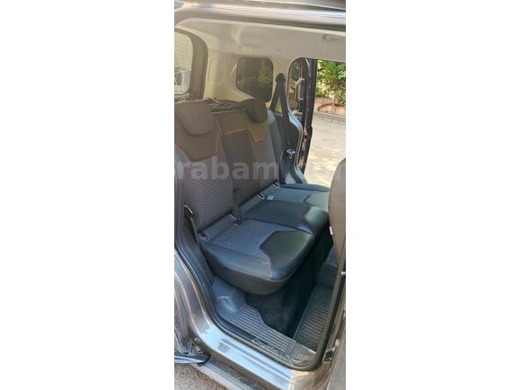 Sahibinden Ford Tourneo Courier 1.5 TDCi Titanium Plus 2022 Model