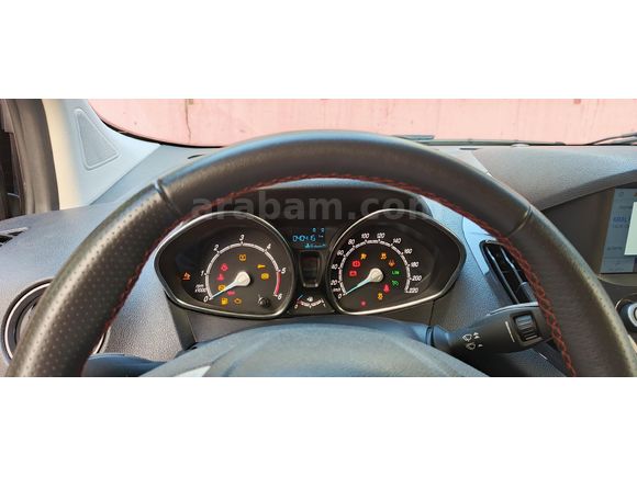 Sahibinden Ford Tourneo Courier 1.5 TDCi Titanium Plus 2022 Model