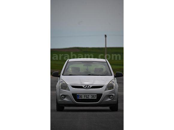 Sahibinden Temiz Hyundai i20 1.4 CRDi Team 2011 Model