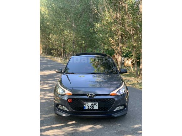 Sahibinden Hyundai i20 1.4 MPI Style 2018 Model 