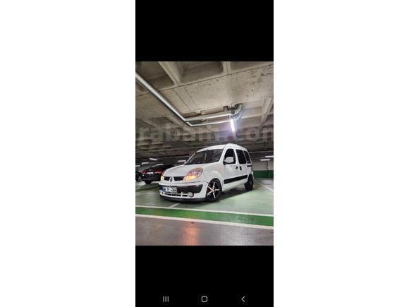 Sahibinden otomobil Renault Kangoo Multix 1.5 dCi Expression 2004 Model İzmir 250.000 km Beyaz