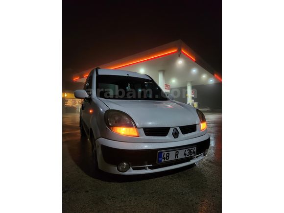 Sahibinden otomobil Renault Kangoo Multix 1.5 dCi Expression 2004 Model İzmir 250.000 km Beyaz