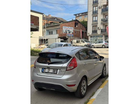 Tertemiz  ford fiesta düşük km
