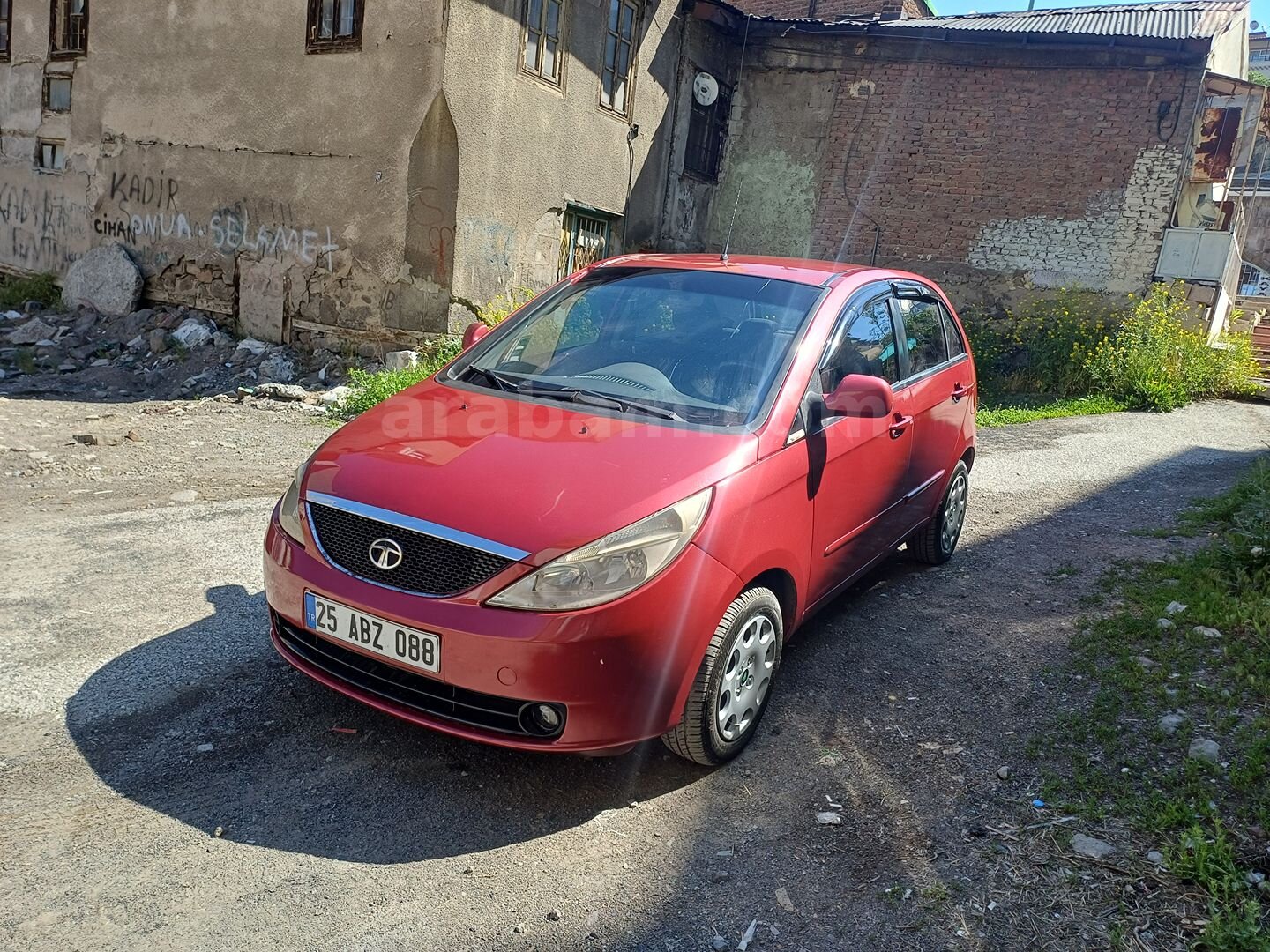 Sahibinden Tata Vista 1.3 TDI Quadrojet Aura 2012 Model Erzurum 226.000 km Bordo 3