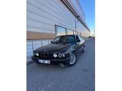 Sahibinden BMW 5 Serisi 525i Standart 1990 Model