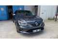 8600 km de sıfır kokusu üzerinde otomatik megan