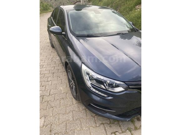 Sahibinden Renault Megane 1.5 Blue DCI Touch 2022 Model 
