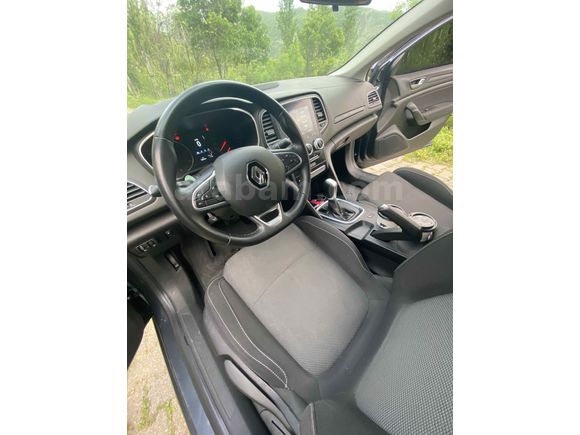 Sahibinden Renault Megane 1.5 Blue DCI Touch 2022 Model 