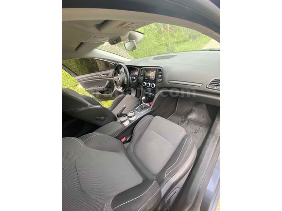Sahibinden Renault Megane 1.5 Blue DCI Touch 2022 Model 