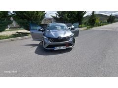 İlk Sahibinden Renault Clio 1.0 TCe Techno Esprit Alpine 2025 Model, 4'binde.