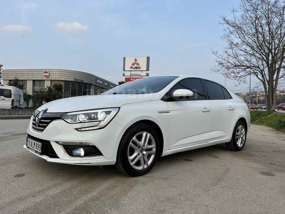 Sahibinden Renault Megane 1.3 TCe Joy 2020 Model 