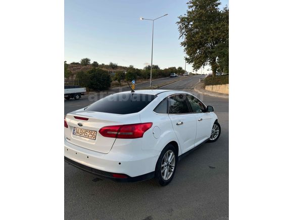 Sahibinden Ford Focus 1.5 TDCi Trend X 2018 Model Kocaeli 172.000 km Beyaz