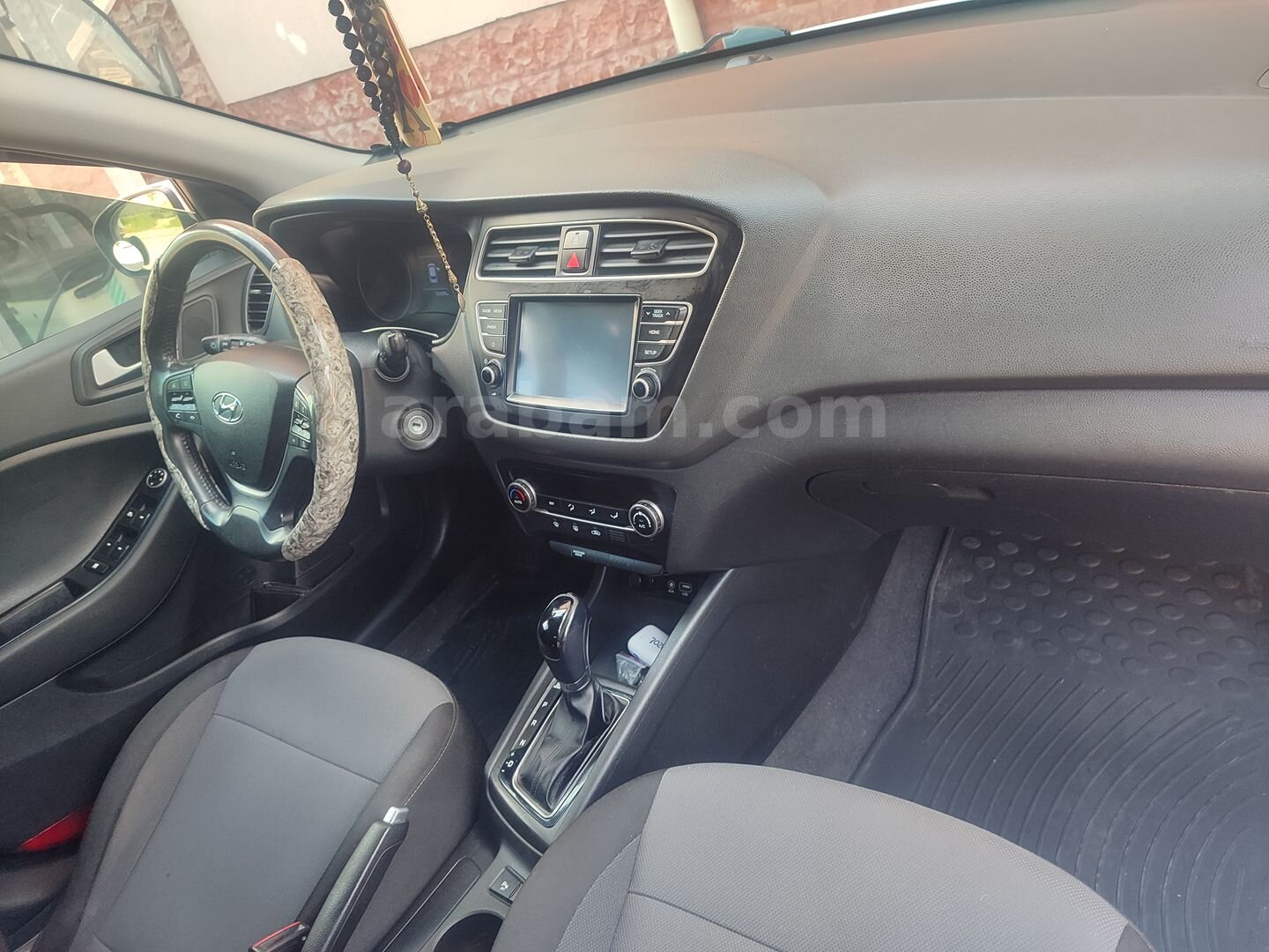 Sahibinden Hyundai i20 1.4 MPI Elite Smart 2018 Model Sakarya 156.000 km Beyaz 2
