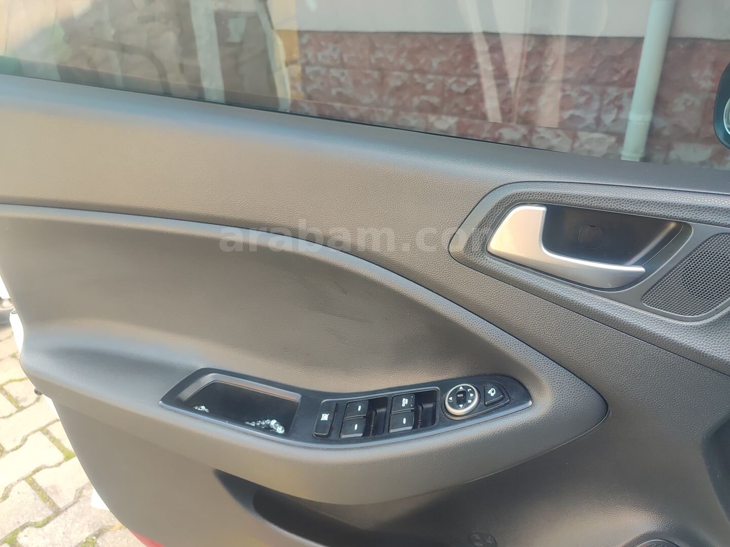 Sahibinden Hyundai i20 1.4 MPI Elite Smart 2018 Model Sakarya 156.000 km Beyaz 6