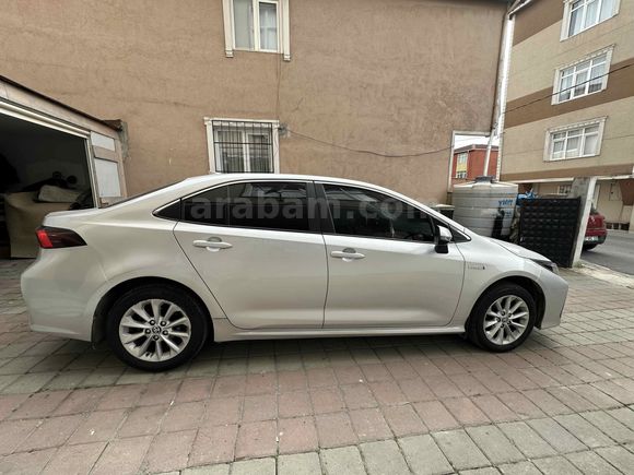 Sahibinden Toyota Corolla 1.8 Hybrid Dream 2020 Model 