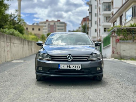 Sahibinden Volkswagen Jetta 1.6 TDi Highline 2014 Model  107.500 km Gri