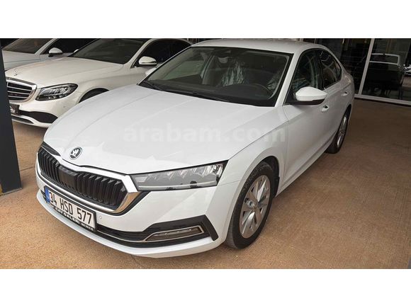 Sahibinden Skoda Octavia 1.5 e-Tec Premium 2023 Model 