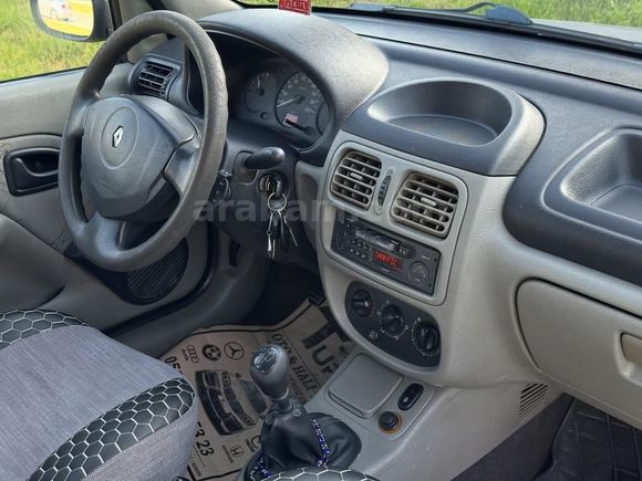 Sahibinden Renault Clio 1.4 Authentique 2004 Model