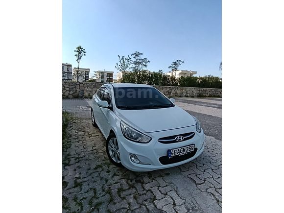 Sahibinden Hyundai Accent Blue 1.6 CRDI Mode Plus 2014 Model