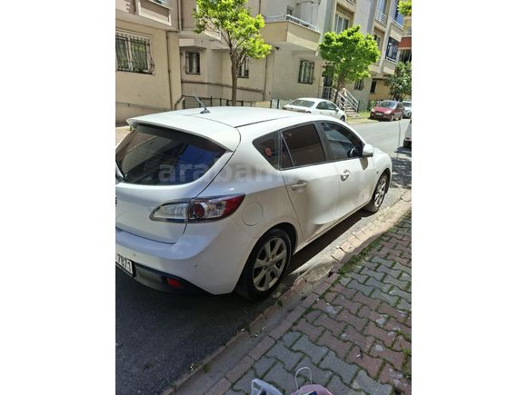 ACİL!Sahibinden Mazda 3 1.6 Impressive 2010 Model  195.000 km Beyaz