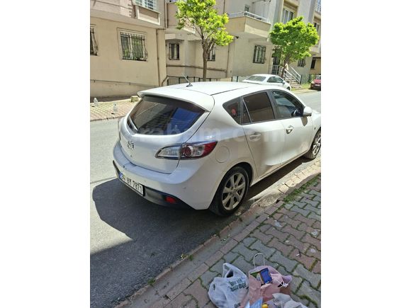 ACİL!Sahibinden Mazda 3 1.6 Impressive 2010 Model  195.000 km Beyaz