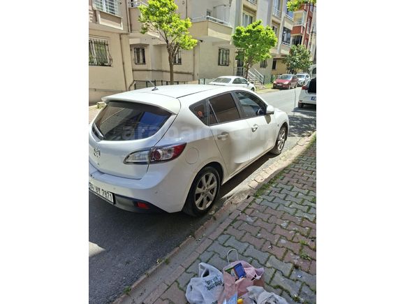 ACİL!Sahibinden Mazda 3 1.6 Impressive 2010 Model  195.000 km Beyaz