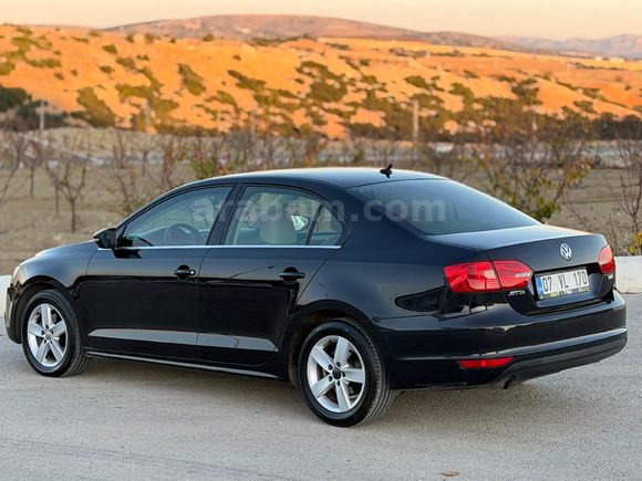 Sahibinden Volkswagen Jetta 1.6 TDi Comfortline 2012 Model