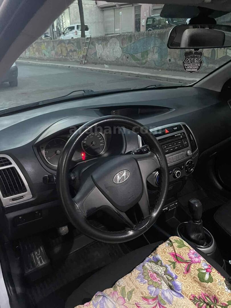 Sahibinden Hyundai i20 1.4 CRDi Jump 2012 Model Gaziantep 220.000 km Gri (Gümüş) 5