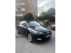 Sahibinden Hyundai i20 1.4 MPI Style 2014 Model  129.633 km Siyah