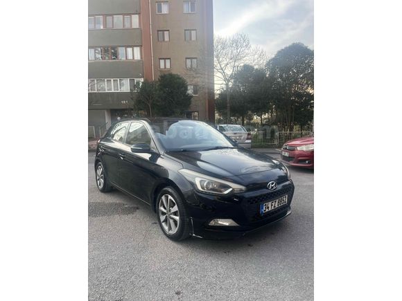 Sahibinden Hyundai i20 1.4 MPI Style 2014 Model  129.633 km Siyah