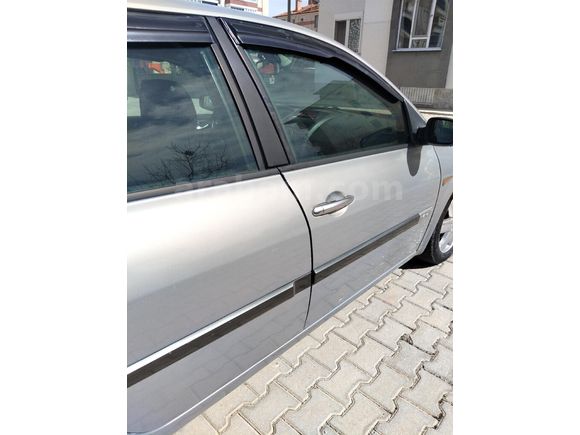 Sahibinden Renault Megane 1.6 Dynamique 2004 Model  325.000 km