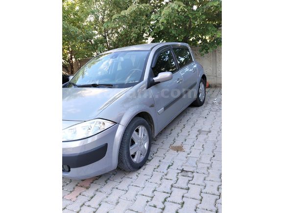 Sahibinden Renault Megane 1.6 Dynamique 2004 Model  325.000 km