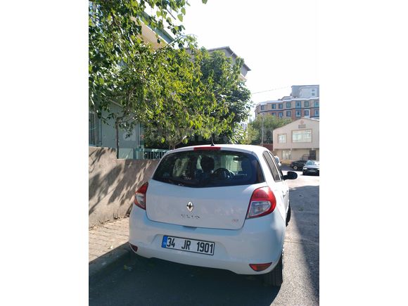 Sahibinden Renault Clio 1.5 dCi Authentique Edition 2012 Model 