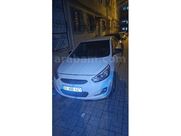 Sahibinden Hyundai Accent Blue 1.4 D-CVVT Mode Plus 2014 Model