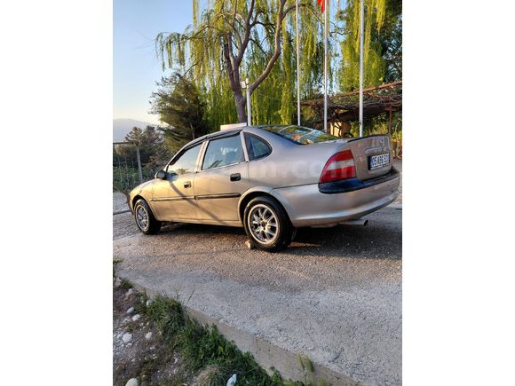 Sahibinden Opel Vectra 1.6 GL 1997