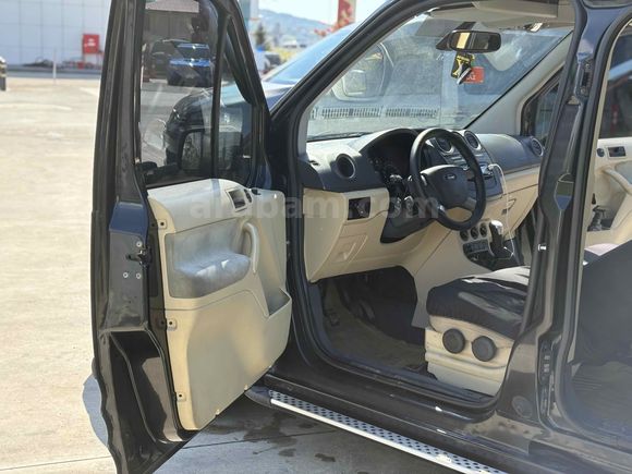 Sahibinden Ford Tourneo Connect 110PS 2010 Model 