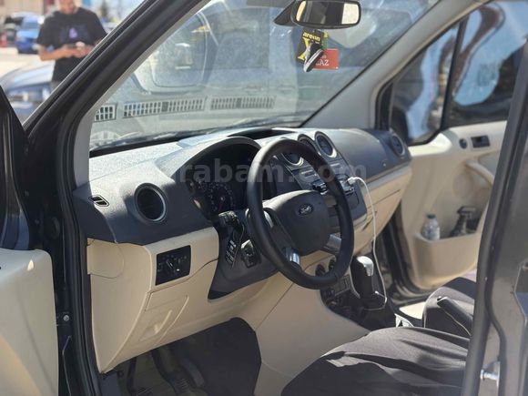 Sahibinden Ford Tourneo Connect 110PS 2010 Model 