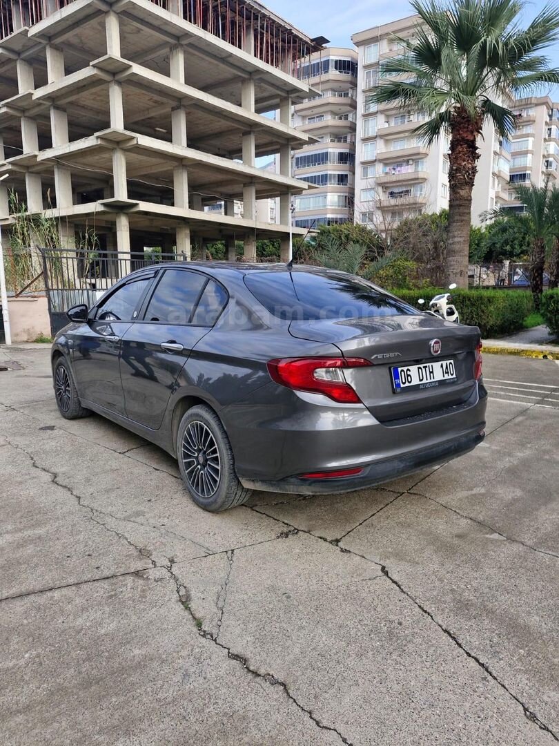Sahibinden Fiat Egea 1.4 Fire Easy Plus 2023 Model Hatay 27.000 km Gri 5